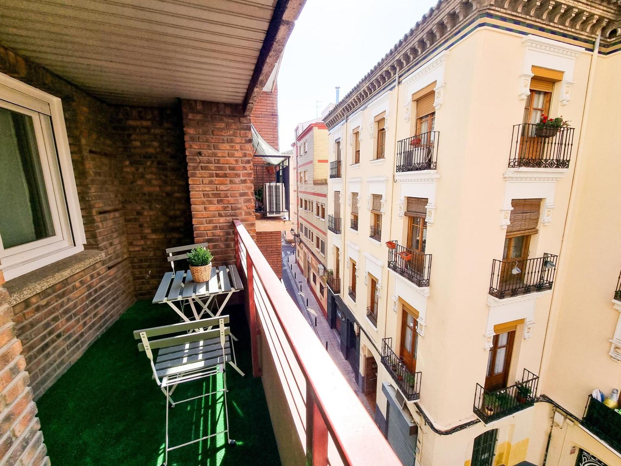 Apartamento El Teatro Del Pilar Zaragoza Exterior foto